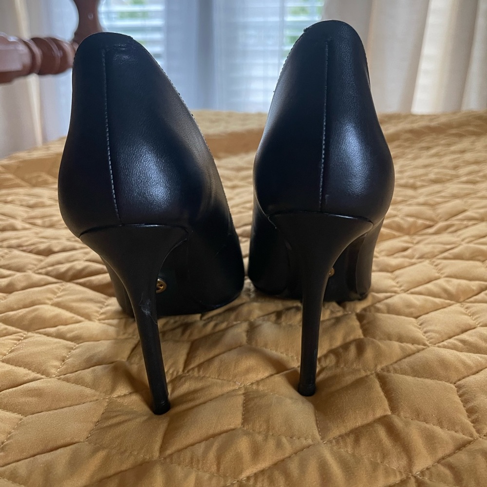 Michael Kors Pumps